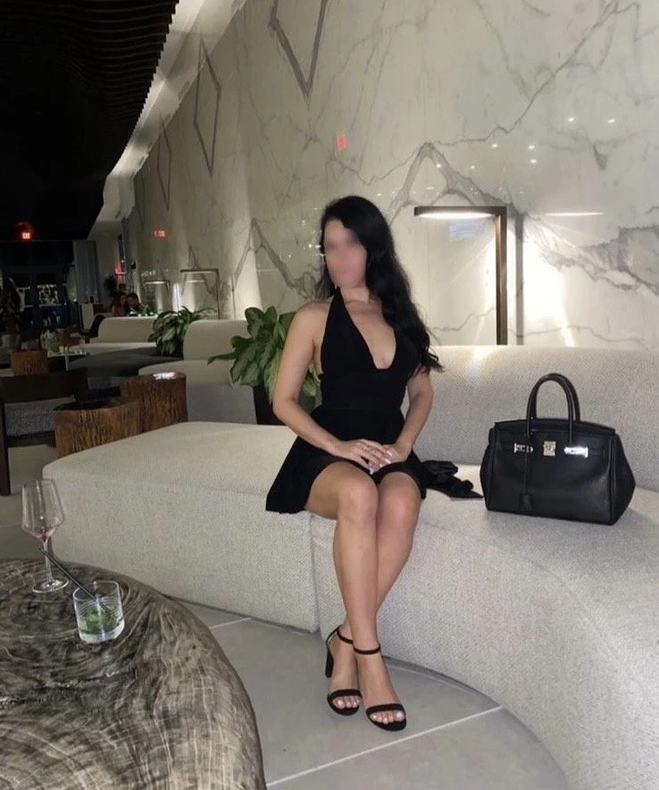 Victoria Playboy Playmate – Armenian escort in Maldives — 2 / 7