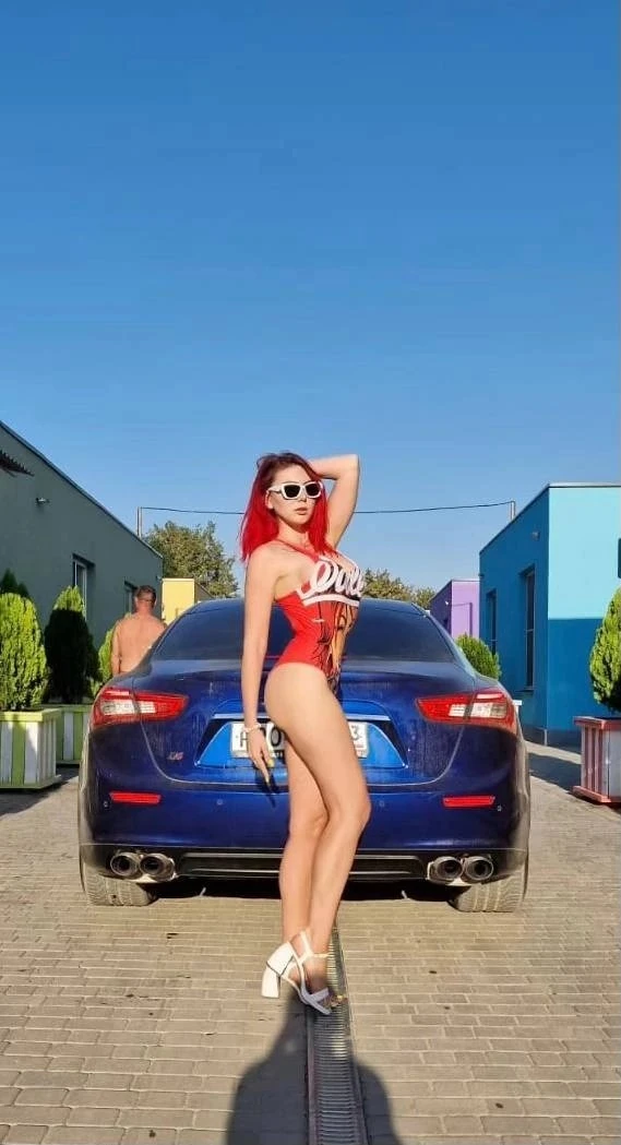 Maria Anna – Belgian escort in Beirut — 2 / 18