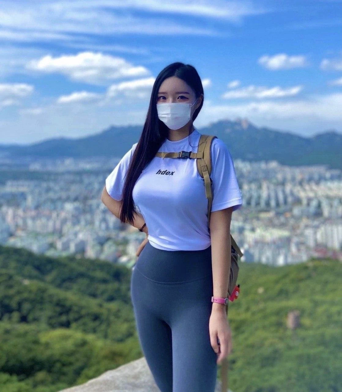 Sexy Lisa – South Korean escort in Seoul — 4 / 7