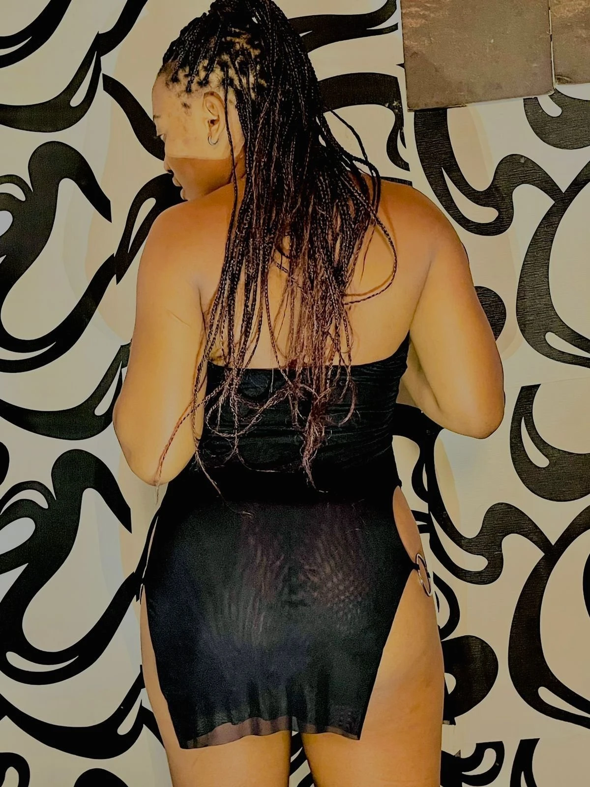 Gianna – Tanzanian escort in Rajkot — 4 / 5