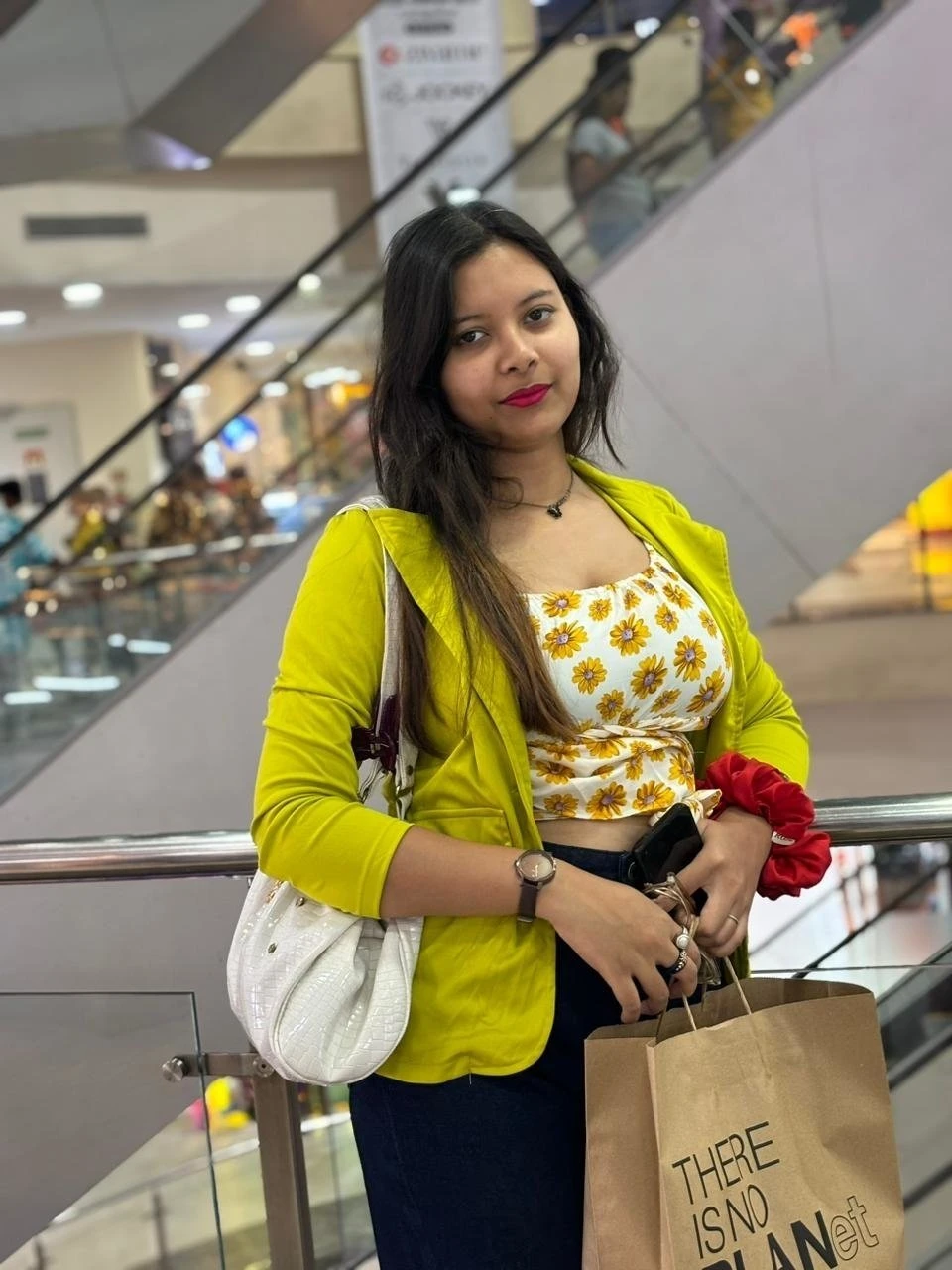High Profile Genuine Model Divya – Indian escort in Navi Mumbai — 2 / 5