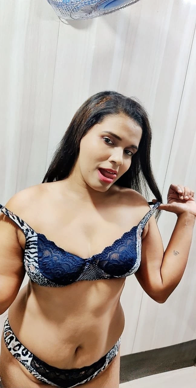 Pooja – Indian escort in Mumbai — 2 / 4