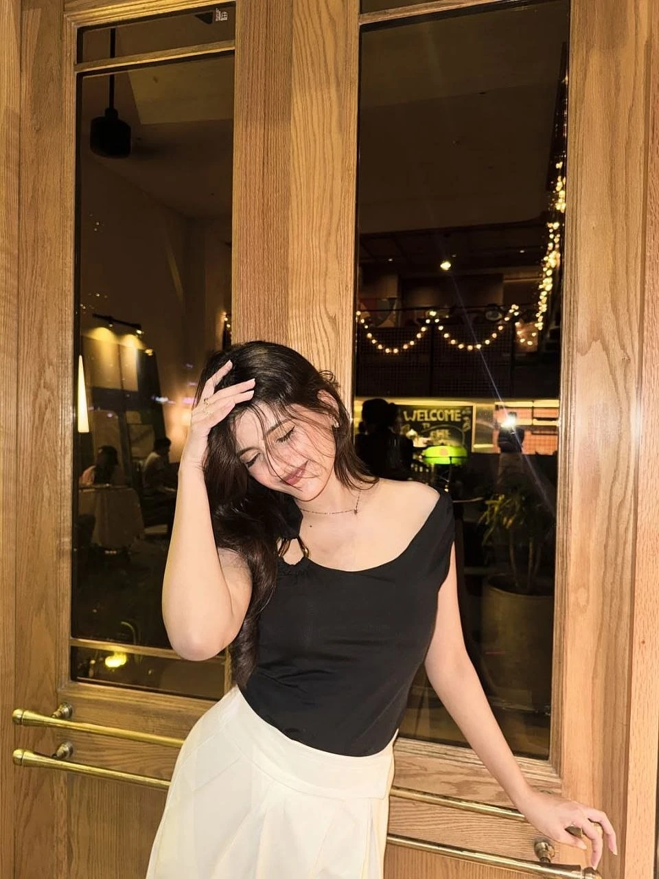 Rashmika – Indian escort in Kolkata — 3 / 4