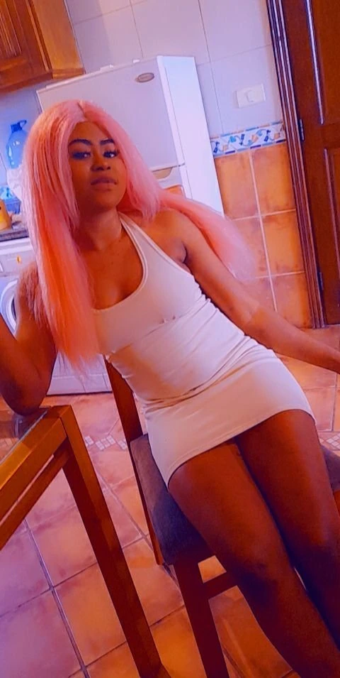 Celly – South African escort in Beirut — 3 / 4