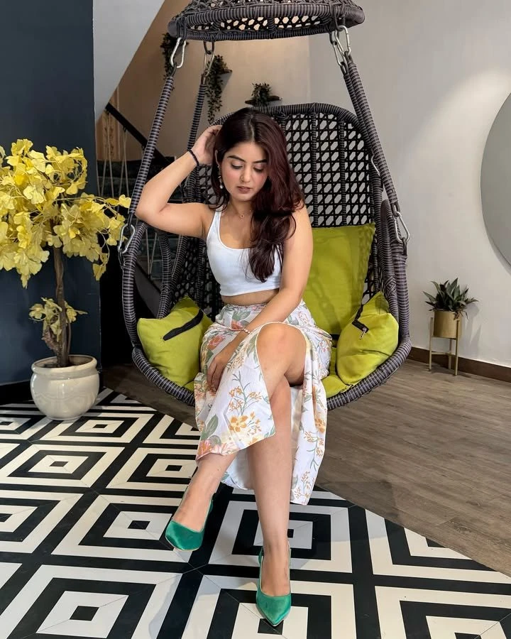 Ruhi – Indian escort in Kochi — 2 / 3