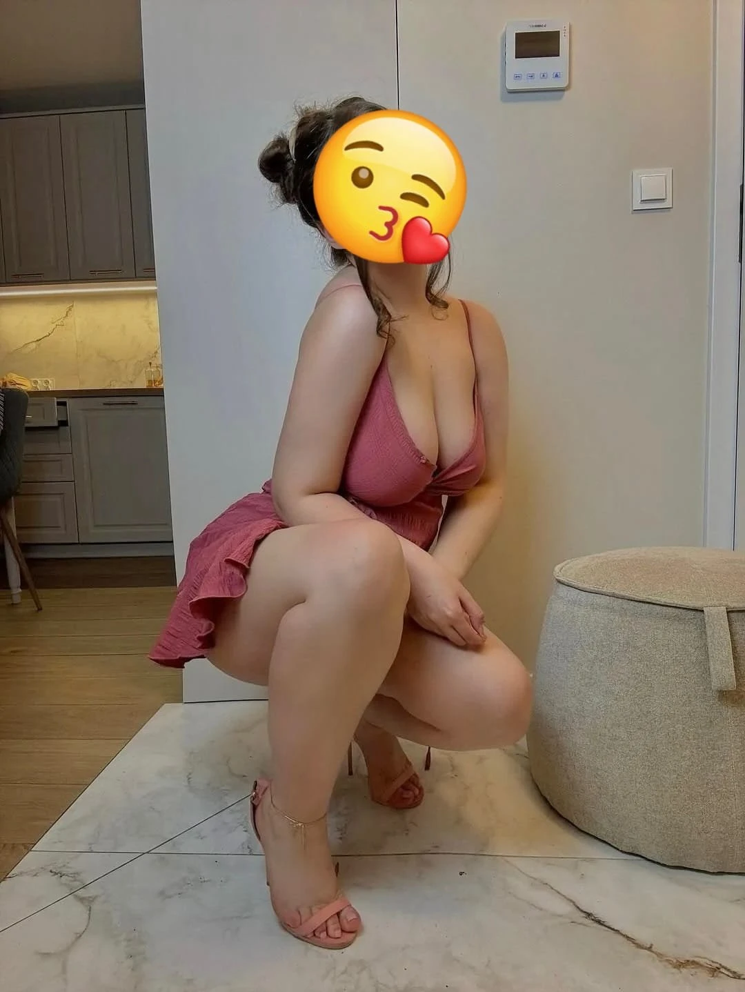 Sheetal – Pakistani escort in Islamabad — 4 / 5