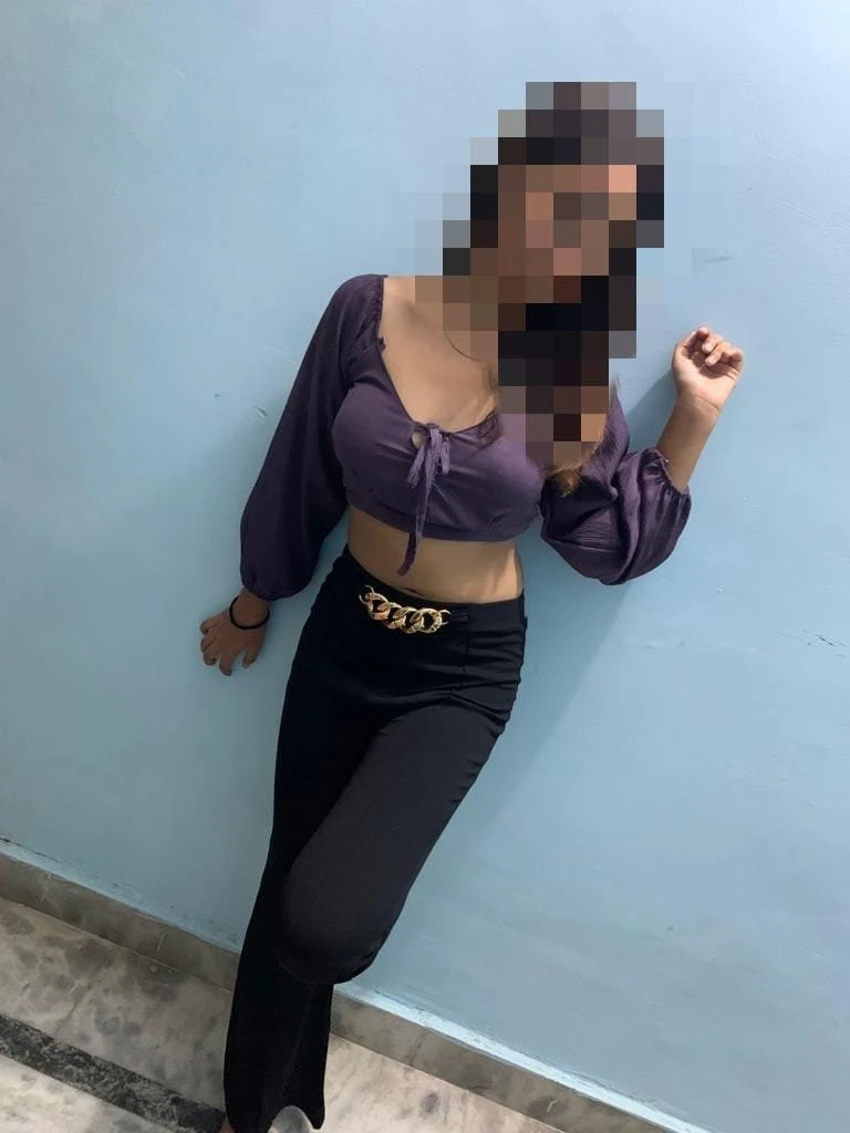 Mansi Real & Cam Fun – Indian escort in New Delhi — 5 / 7
