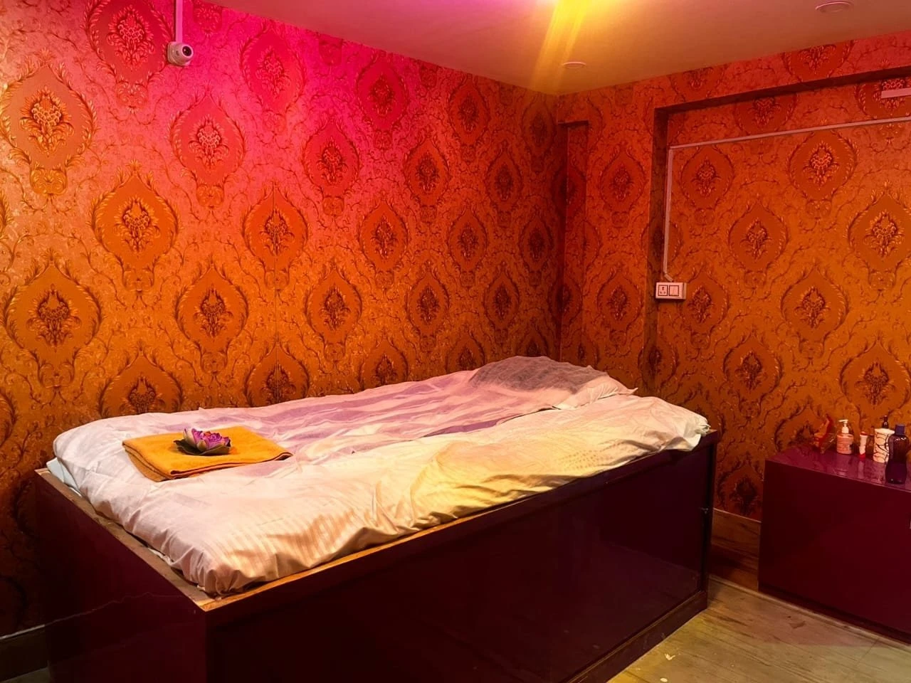 Love 100 Spa – Indian escort agency in Kolkata — 3 / 10