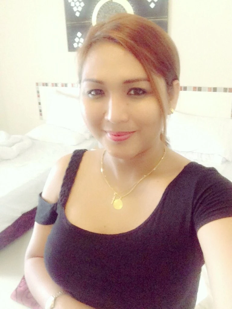 Sunshine – Filipino escort in Hanoi — 9 / 31