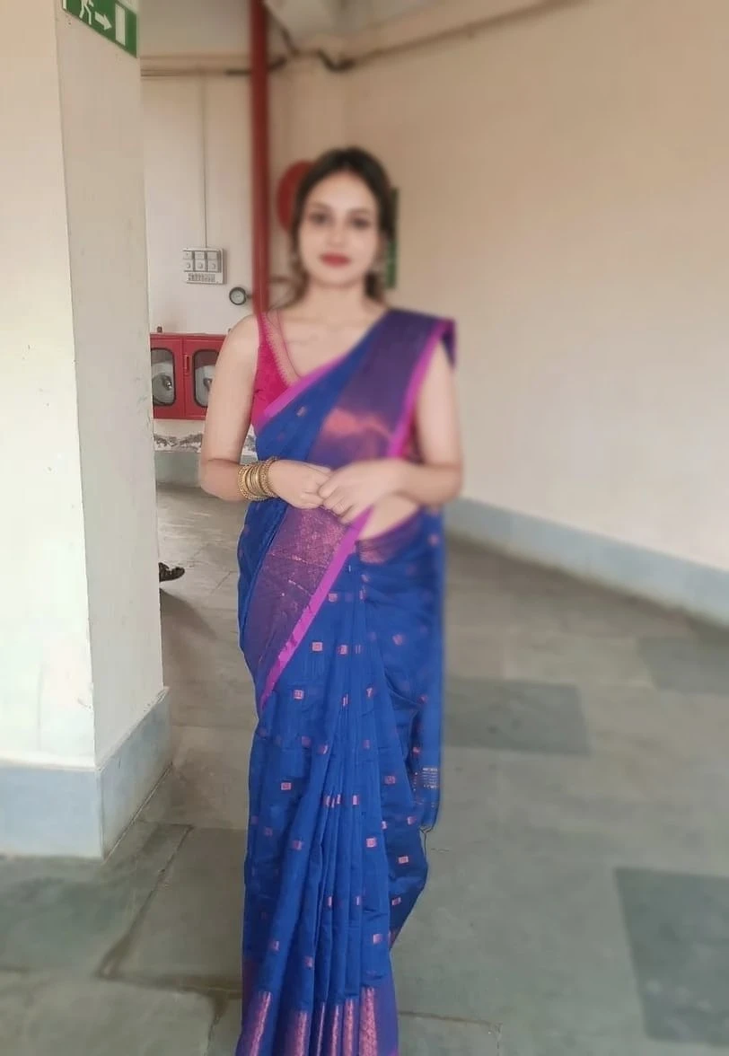 Komal for Cam Show – Indian escort in Hyderabad — 2 / 3