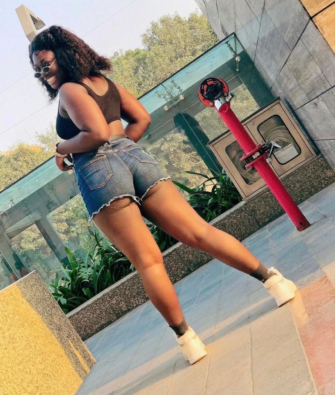 Lerry – Central African escort in New Delhi — 4 / 5