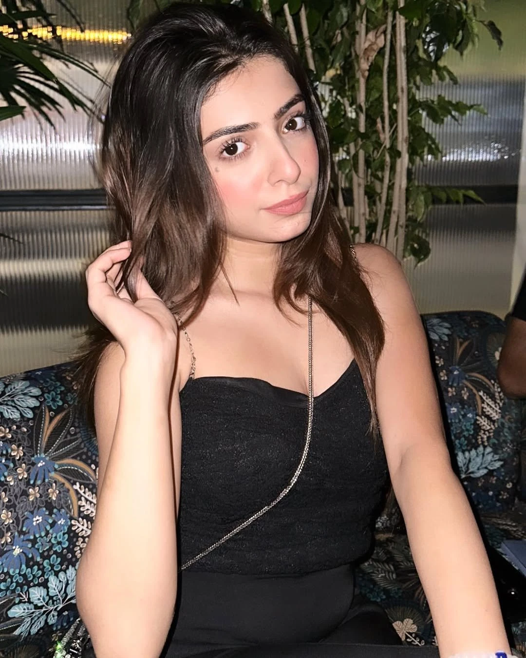Kanika Sharma – Indian escort in Kalyan — 2 / 3