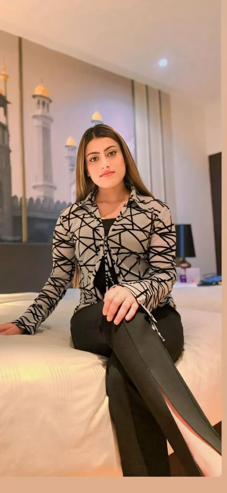 Call Girls in Lucknow – Indian escort in Lucknow — 3 / 6