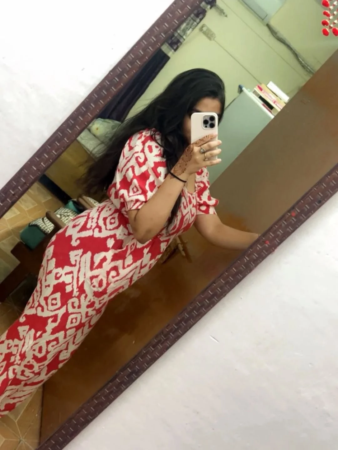 Manshi – Indian escort in Mumbai — 3 / 4
