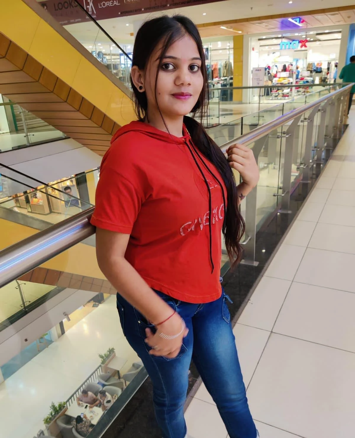 Siya – Indian escort in Mumbai — 1 / 2