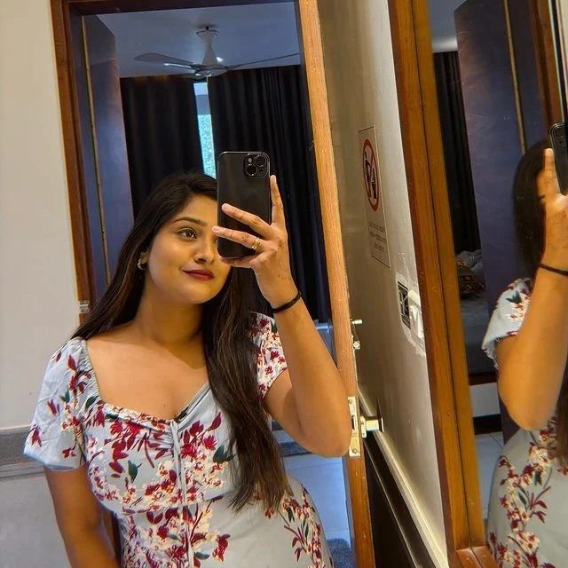 Riya (Real and Cam Service) – Indian escort in Mumbai, Escort, Mumbai