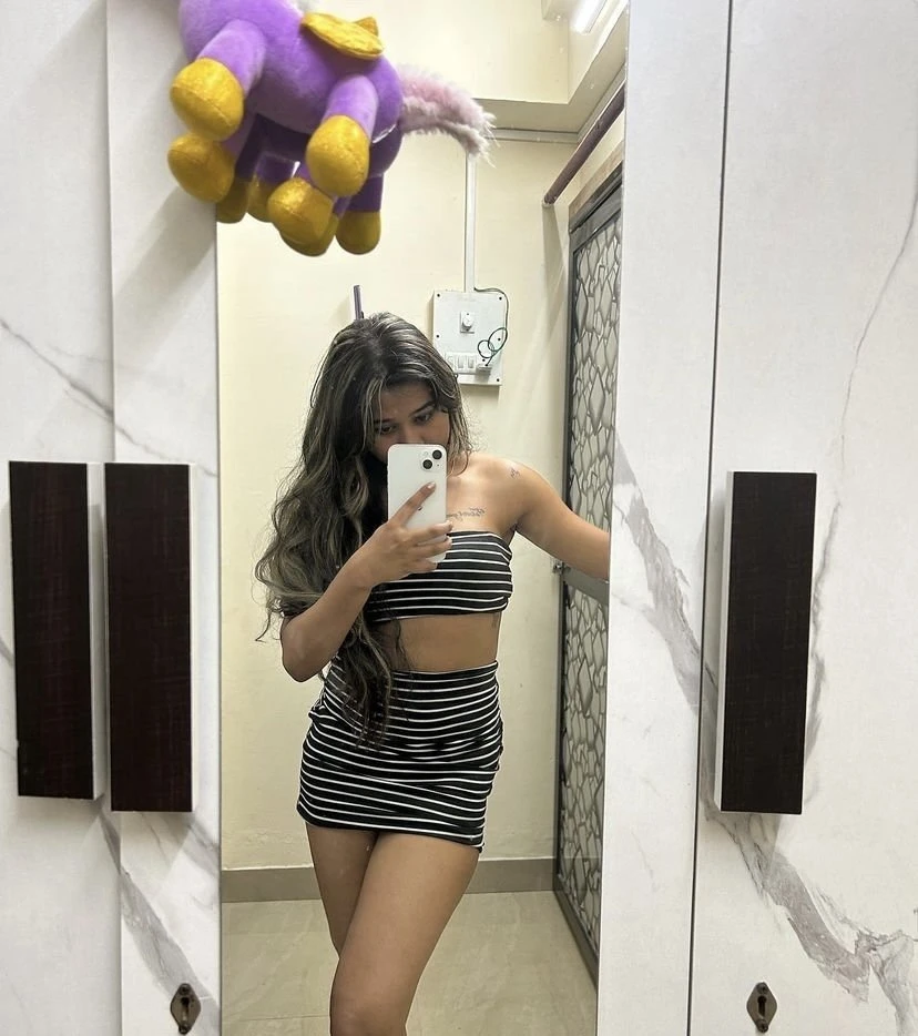 Mukti Sharma – Indian escort in Hyderabad — 2 / 3