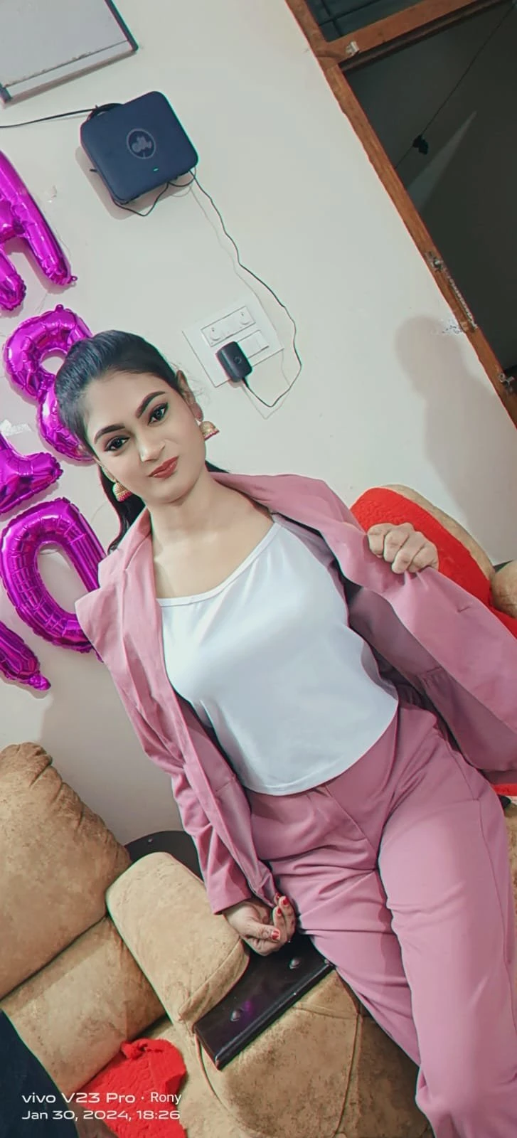Escort Girl Priyanka With Best Service – Indian escort in Mumbai — 4 / 6