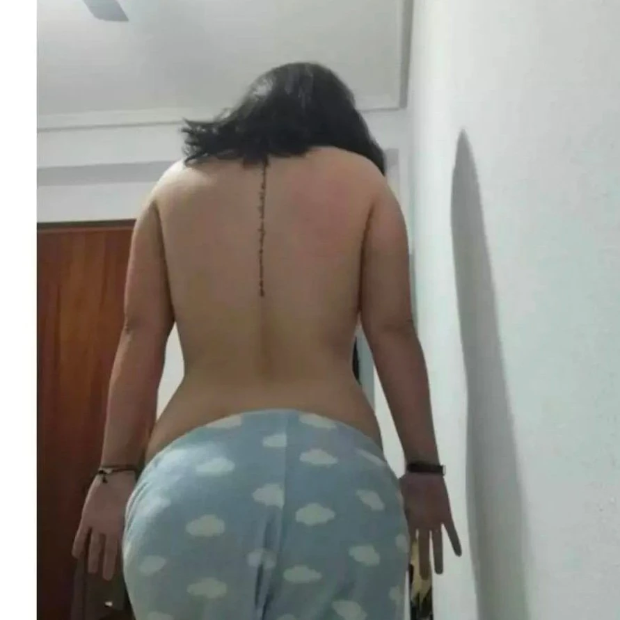 Anjali Sharma – Indian escort in Mumbai — 8 / 15