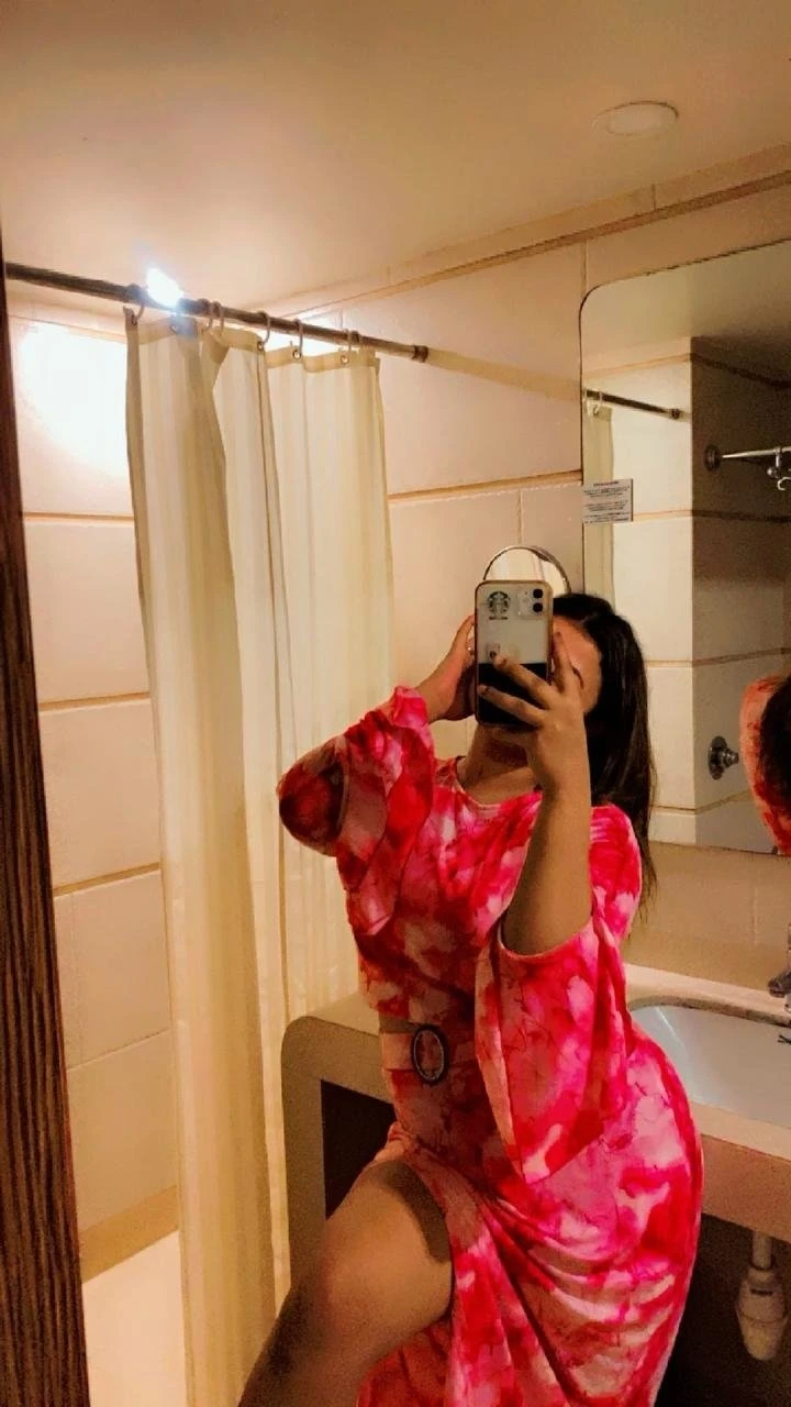 ALIYA – Iraqi escort in Gurgaon — 2 / 7