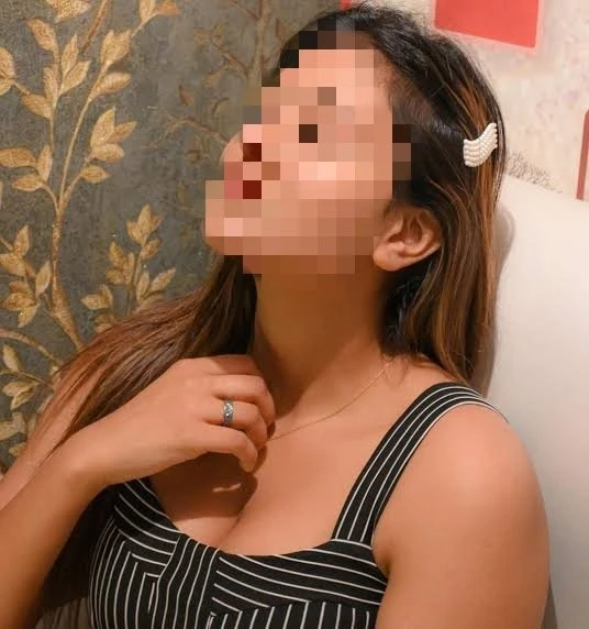 Anushka FOR REAL MEET AND CAM – escort in Mumbai — 2 / 4