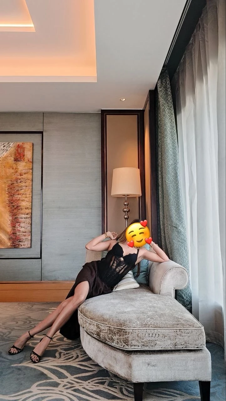 Aarvi – Indian escort in Pune — 24 / 26