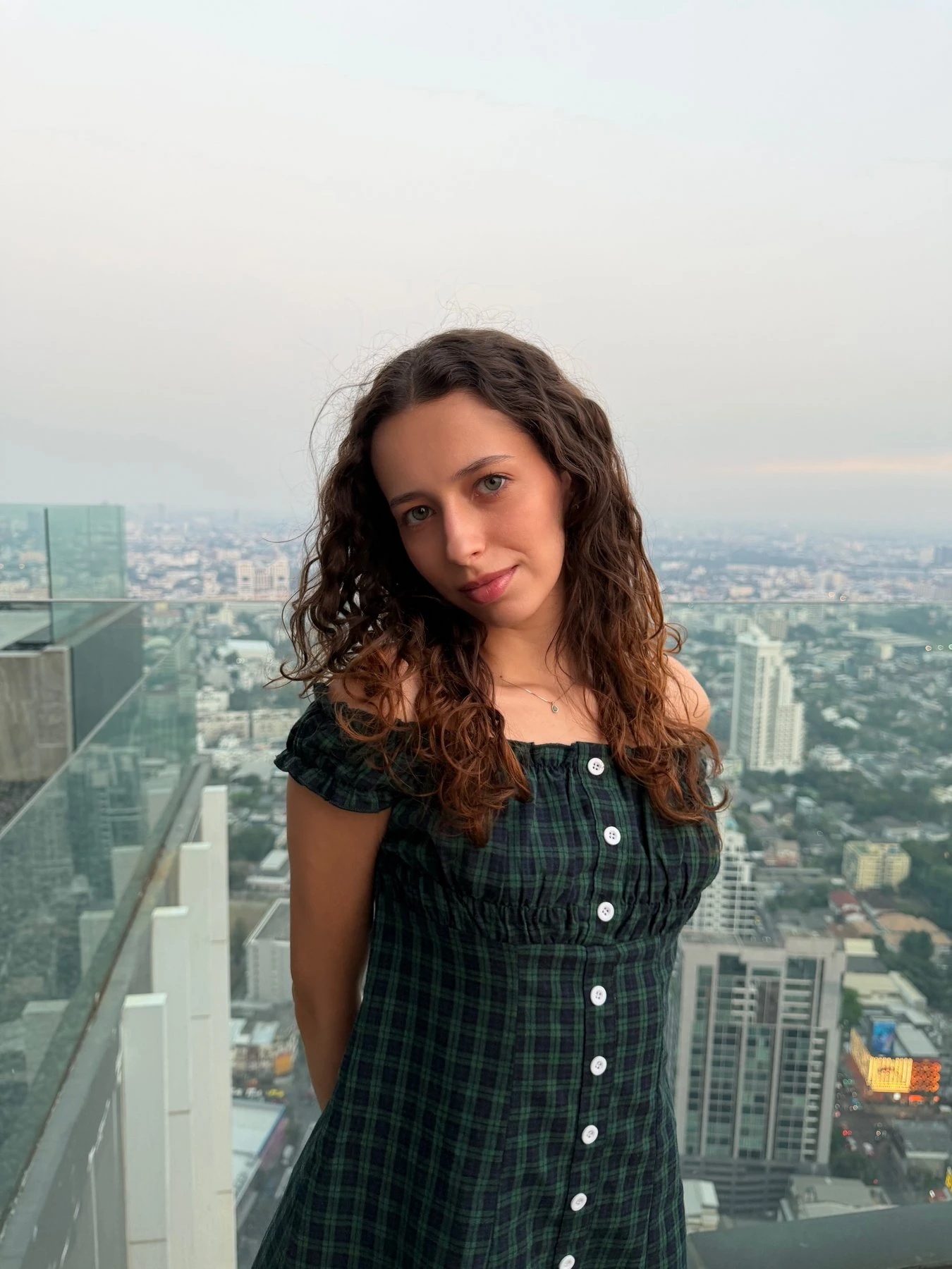 18y • first time offering companionship – Brazilian companion in Bucharest — 9 / 11