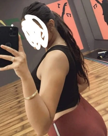 Shezoon – Sri Lankan escort in Colombo — 3 / 4