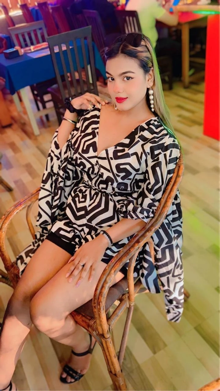 Riya – Indian escort in Pune — 2 / 5