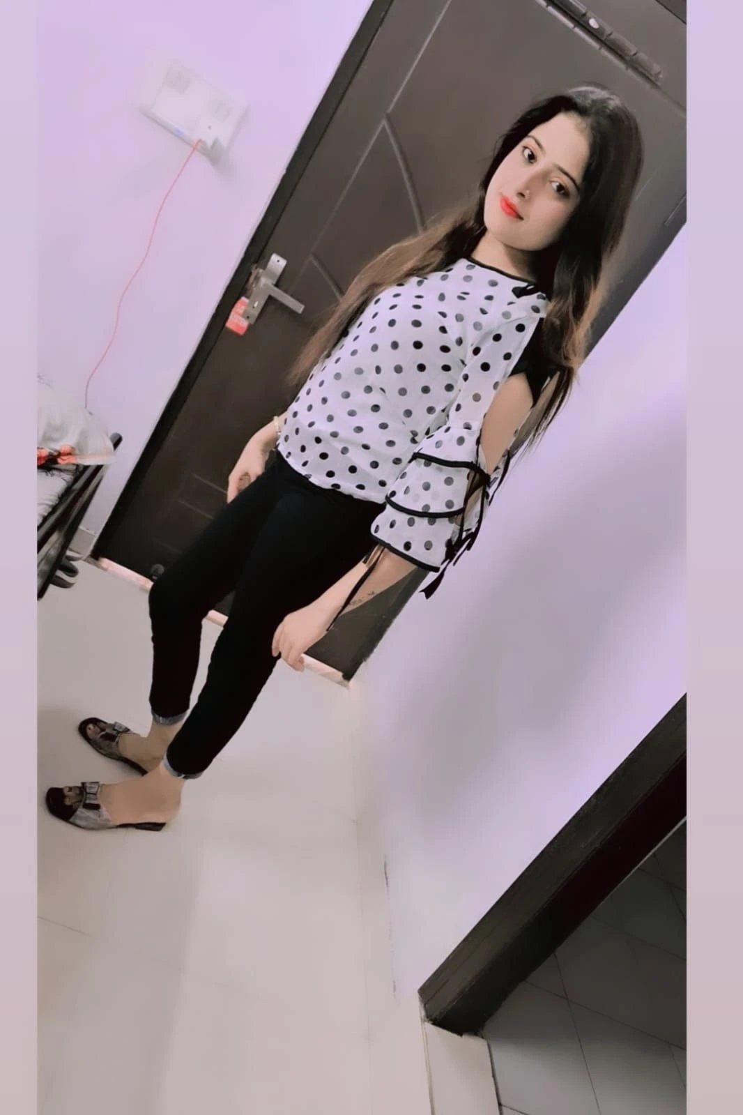 Kavya Real Meet And Cam – Indian escort in New Delhi — 2 / 3