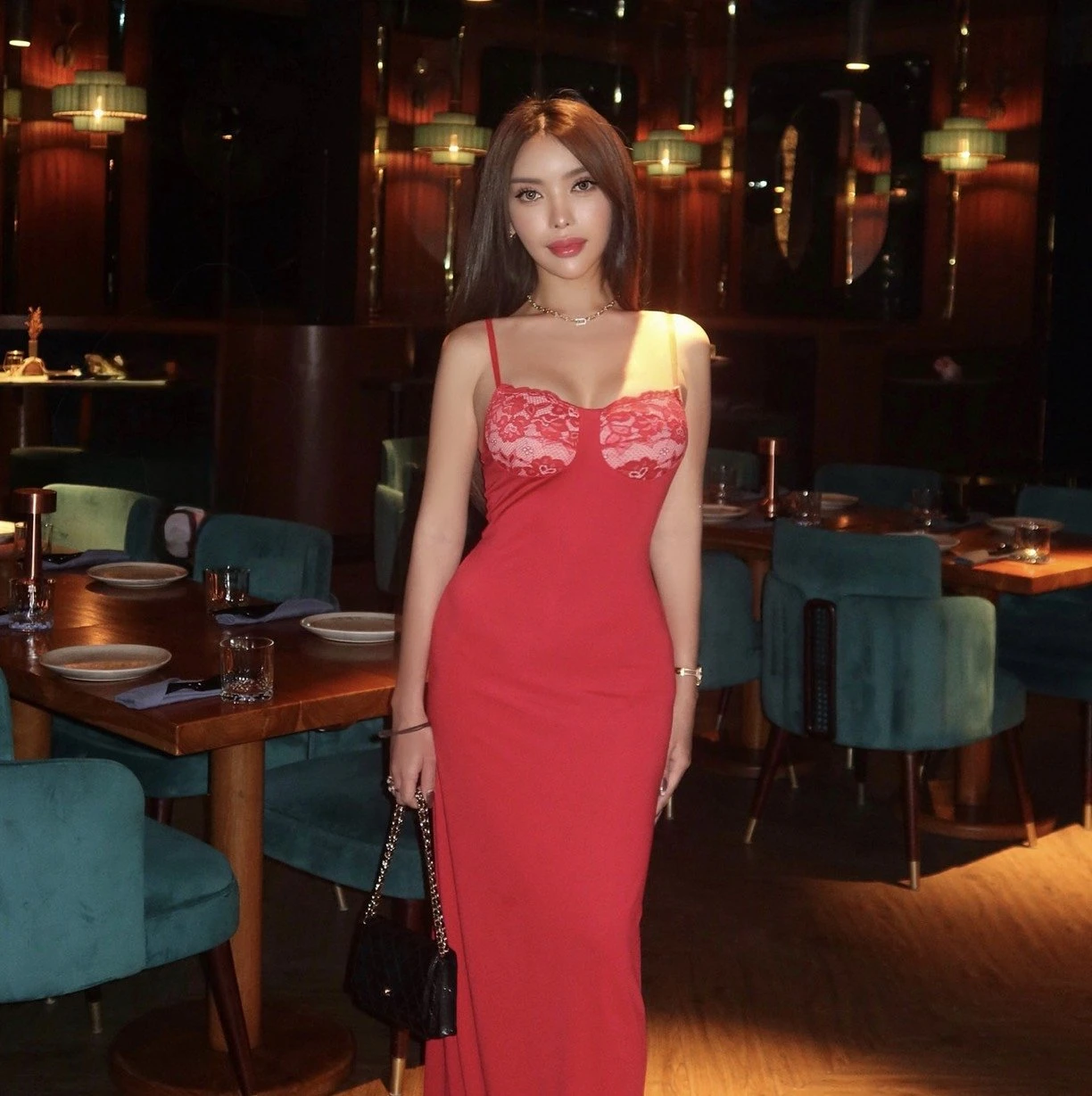 Goddess Angel – Filipino escort in Montenegro — 4 / 5