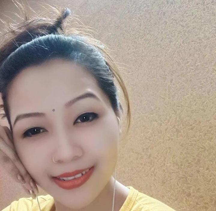 Soniya Independent Callge Girl – Indian escort in Hyderabad — 3 / 4