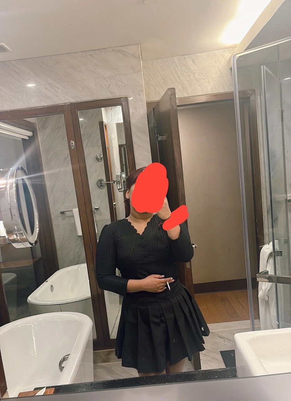 Shreya Hot Girl – Indian escort in New Delhi — 4 / 9