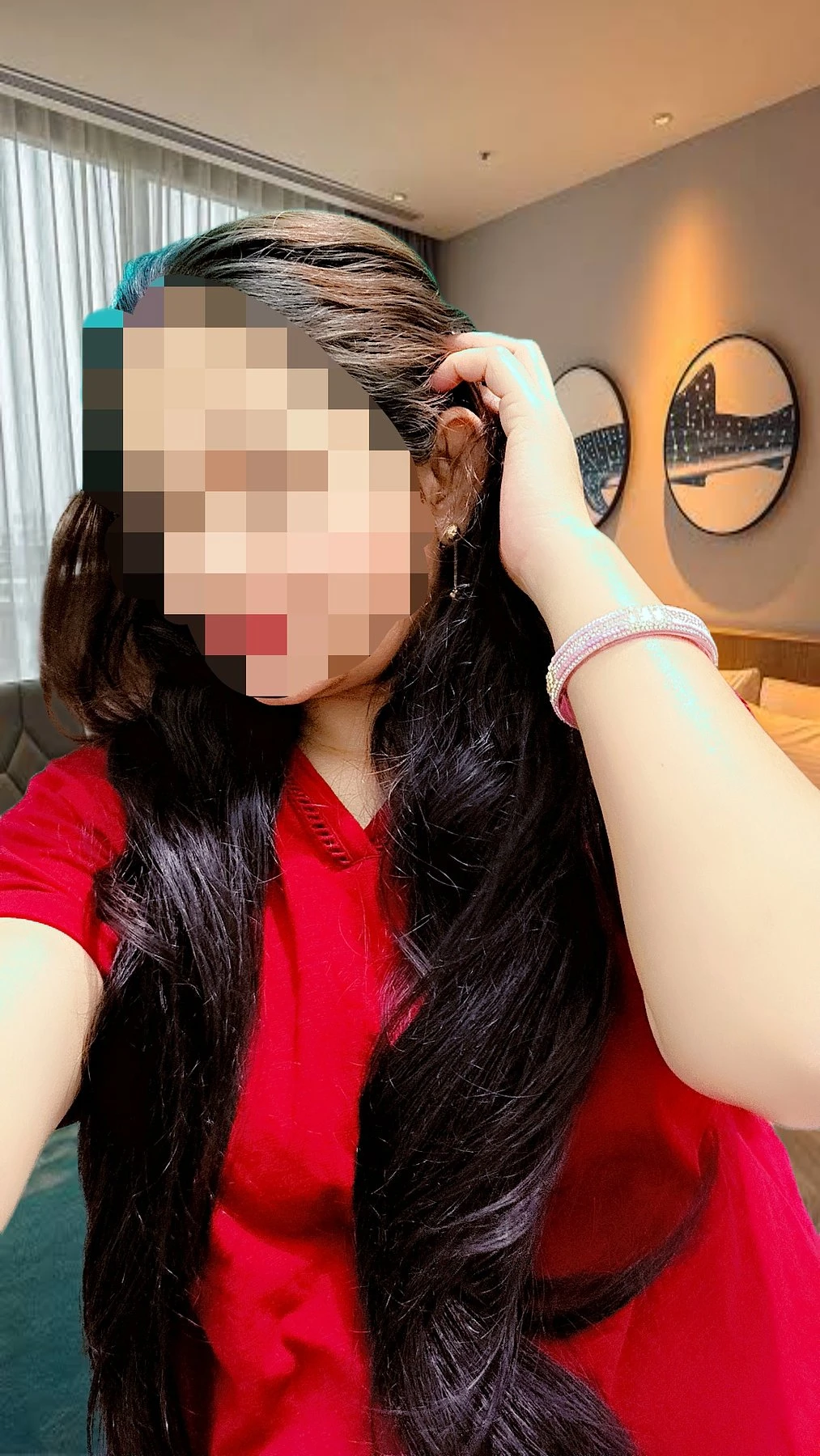 Priya – Indian escort in Mumbai — 10 / 11
