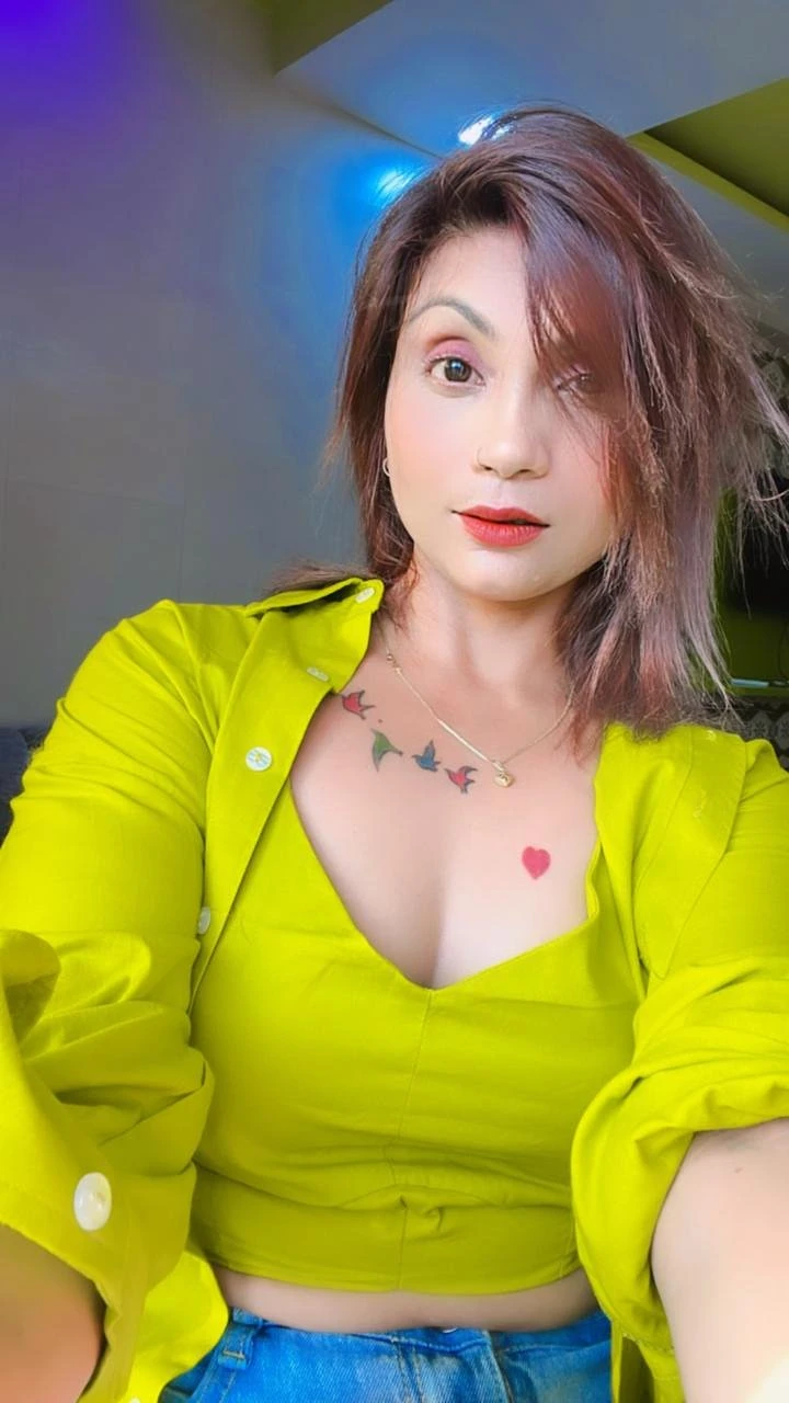 Zanya cam show real meet – Indian escort in Hyderabad — 7 / 15