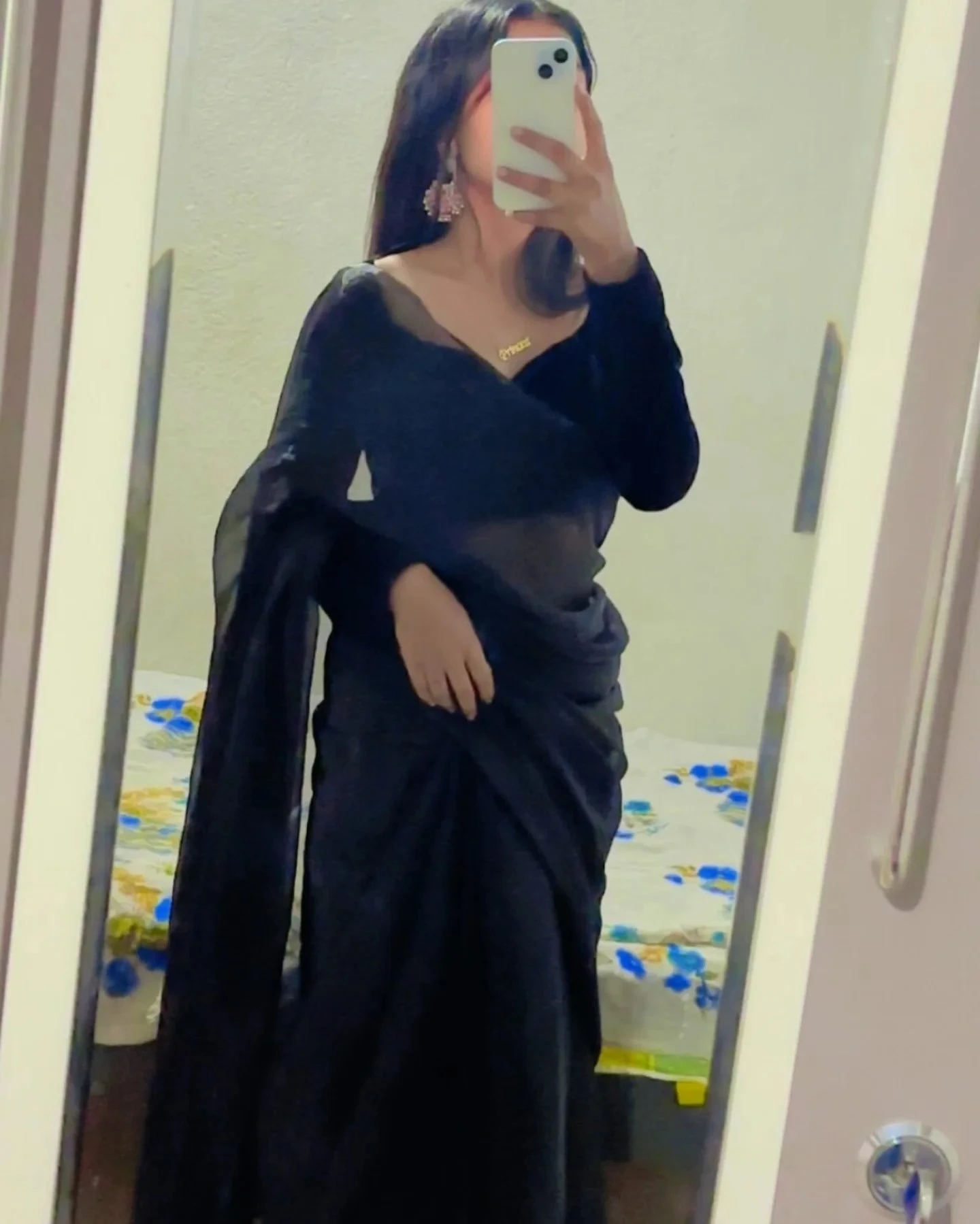 Pooja496 – Indian dominatrix in Kolkata — 10 / 20