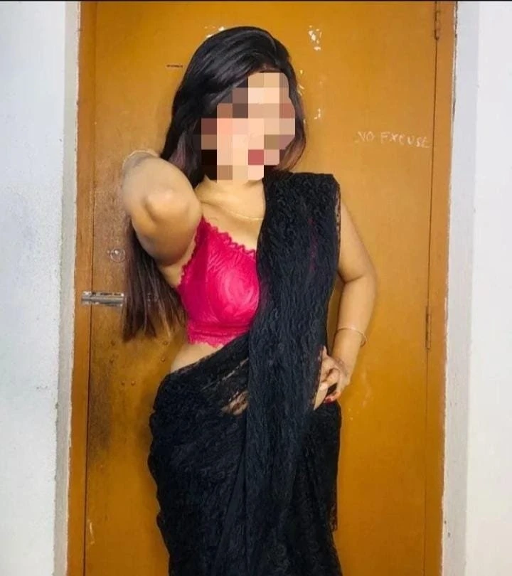 Tiya ( Cam & Meet ) – Indian escort in Hyderabad — 4 / 5