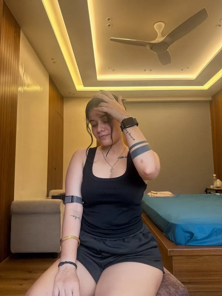 Mansi Patel – Indian escort in Vadodara — 3 / 5