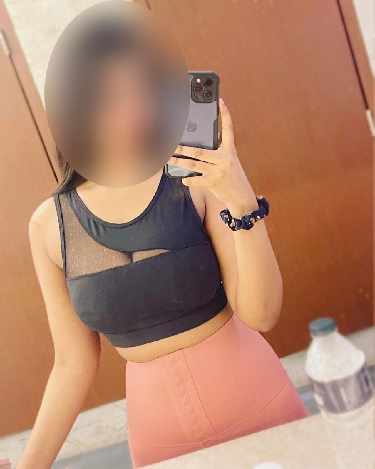 Suhani – Indian escort in Mumbai — 2 / 4
