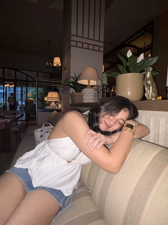 Pallavi – Indian escort in Thiruvananthapuram — 14 / 15