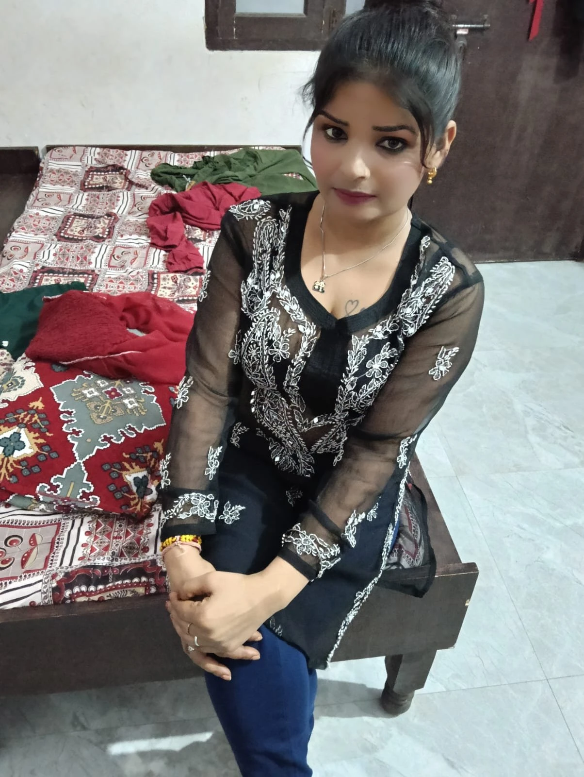 Amrita – Indian escort in Noida, Escort, Noida