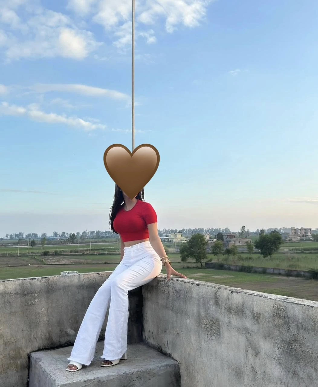 Rhythm Rhyme – Indian adult performer in Noida — 4 / 5