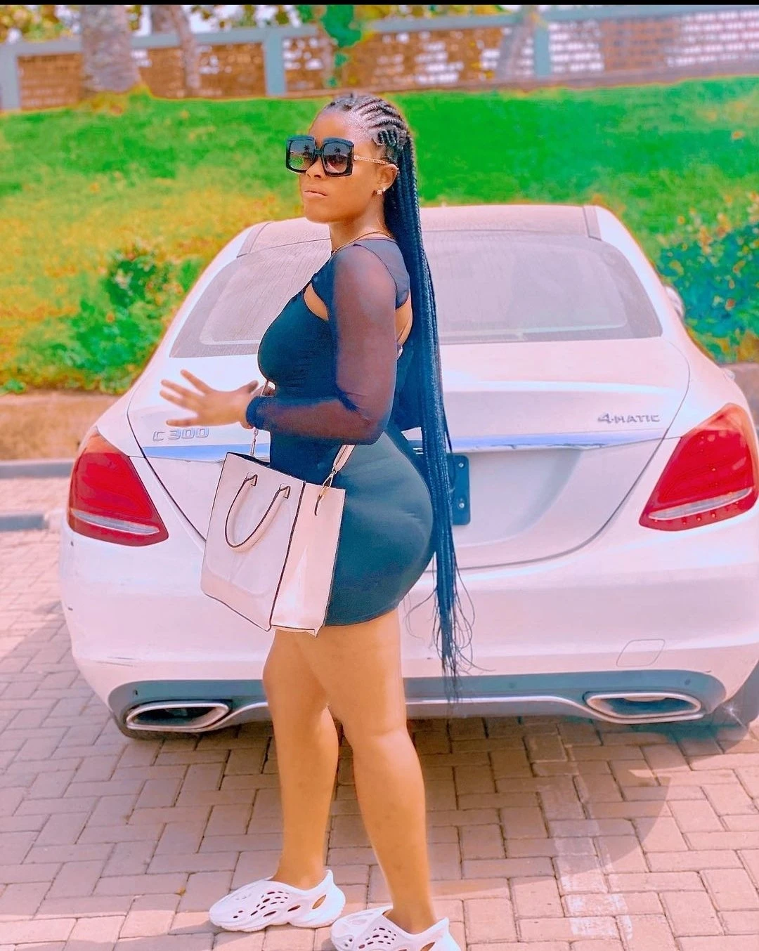 Evaline – South African escort in Beirut — 5 / 9