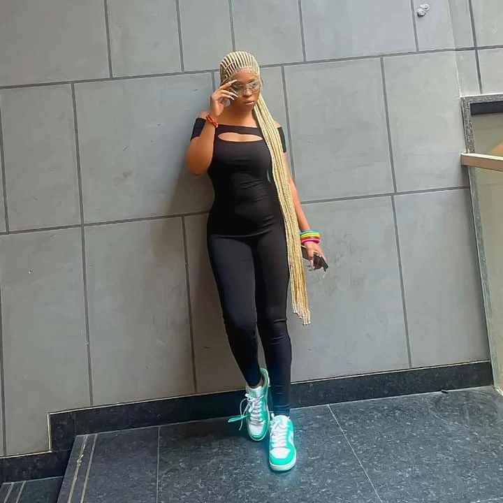 Luchy – South African escort in Jalandhar — 3 / 4