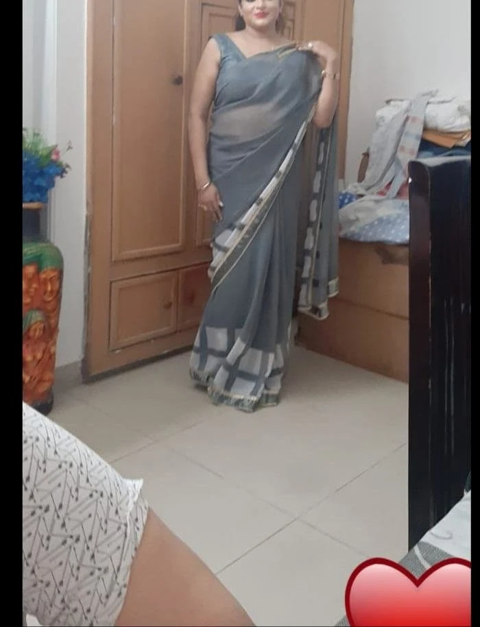 Housewifes – Indian escort in New Delhi — 3 / 8