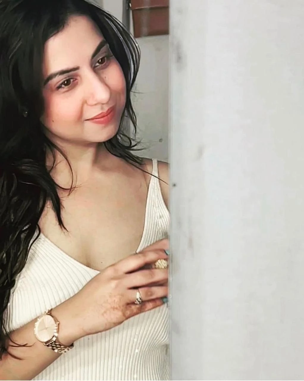Russian and Indian Random Girls in Budge – Albanian escort in Chennai — 5 / 10