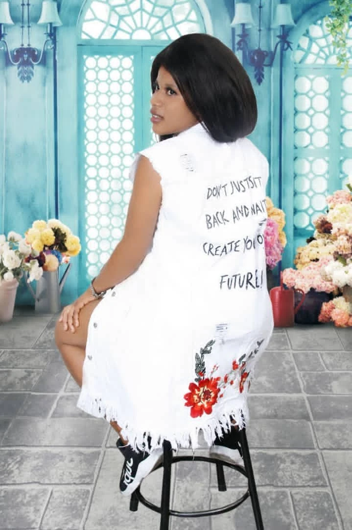 Jennifer – South African escort in Beirut — 4 / 5