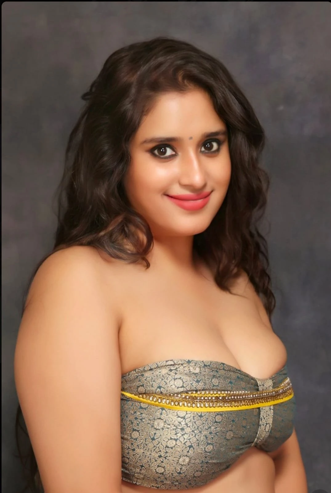 Hot Couple Web Cam Show – escort in Mumbai — 2 / 8