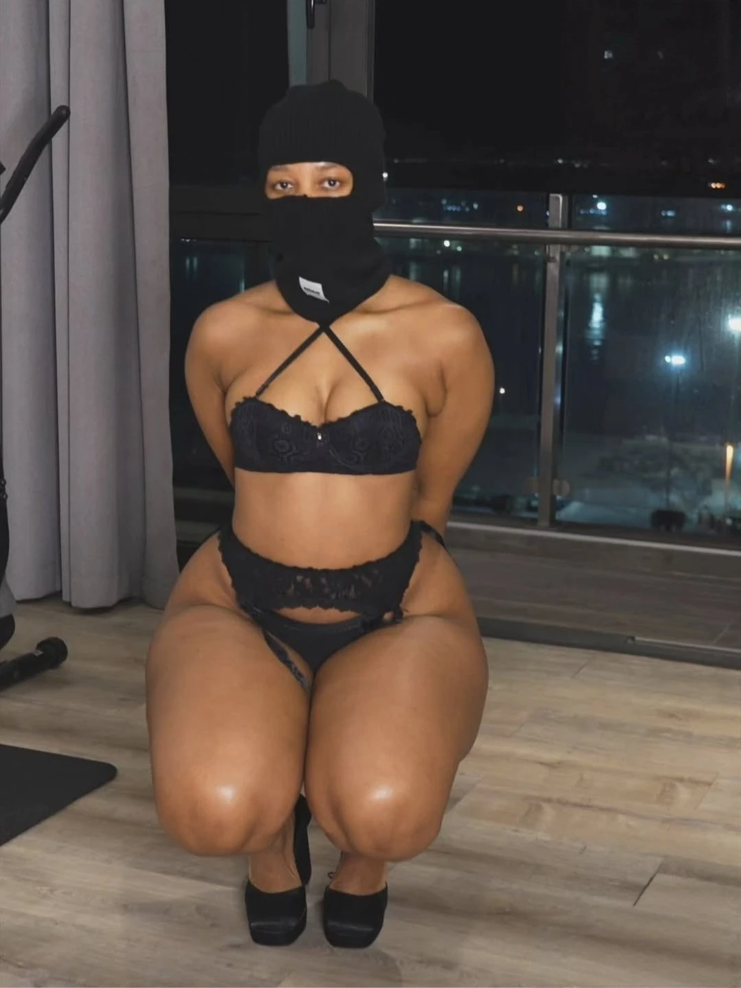Adanaa – Nigerian escort in Maldives — 2 / 4
