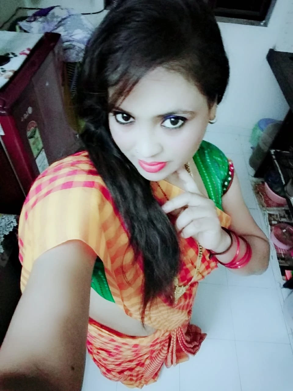 Nargis – Indian escort in Mumbai — 2 / 6
